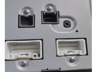 bontott MITSUBISHI L200 Rádió / CD