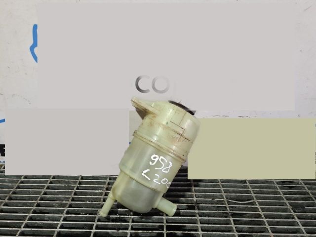 bontott MITSUBISHI L200 Szervóolaj Tartály