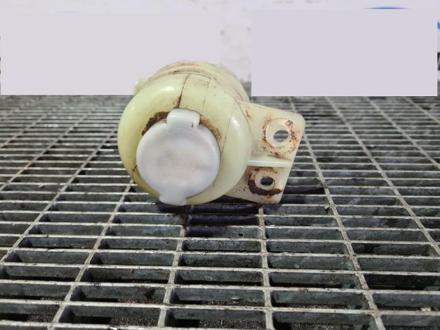 bontott MITSUBISHI L200 Szervóolaj Tartály