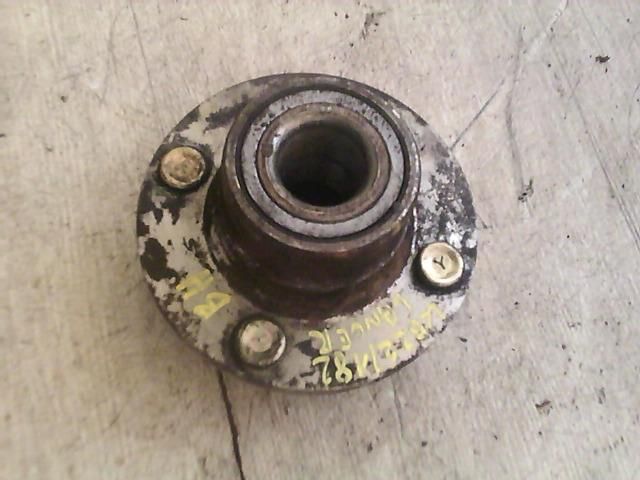 bontott MITSUBISHI LANCER Bal hátsó Kerékagy