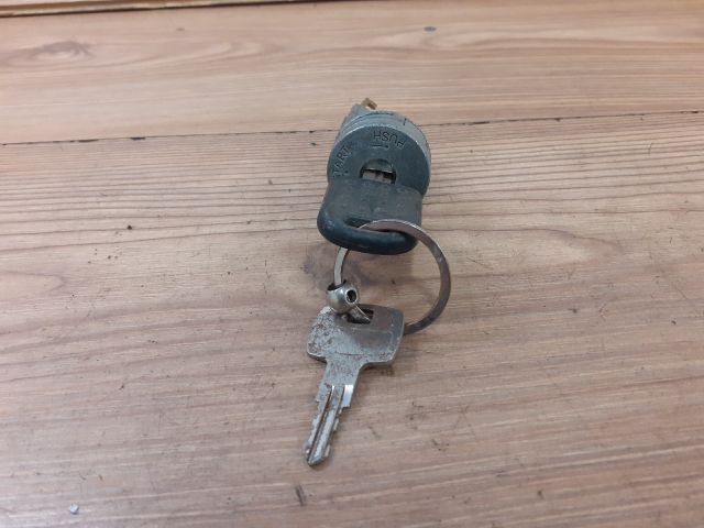 bontott MITSUBISHI LANCER Gyújtáskapcsoló