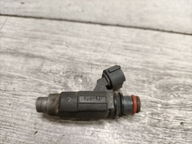 bontott MITSUBISHI LANCER Porlasztó (1 db)