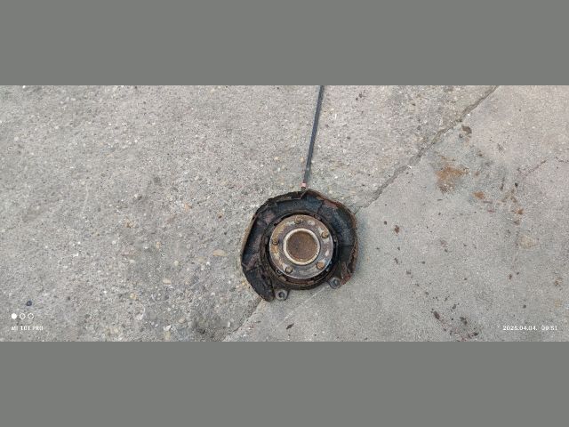 bontott MITSUBISHI LANCER Bal hátsó Kerékagy