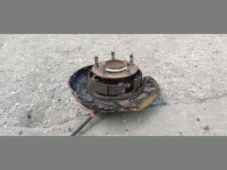 bontott MITSUBISHI LANCER Bal hátsó Kerékagy