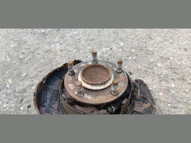 bontott MITSUBISHI LANCER Bal hátsó Kerékagy