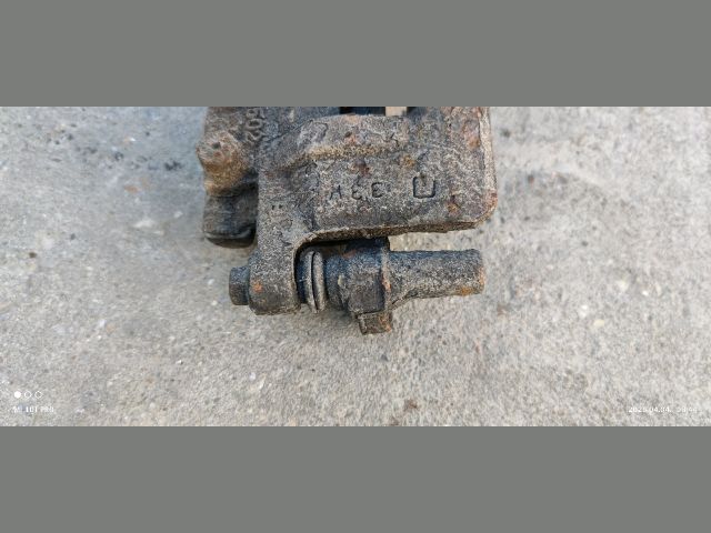 bontott MITSUBISHI LANCER Jobb hátsó Féknyereg Munkahengerrel