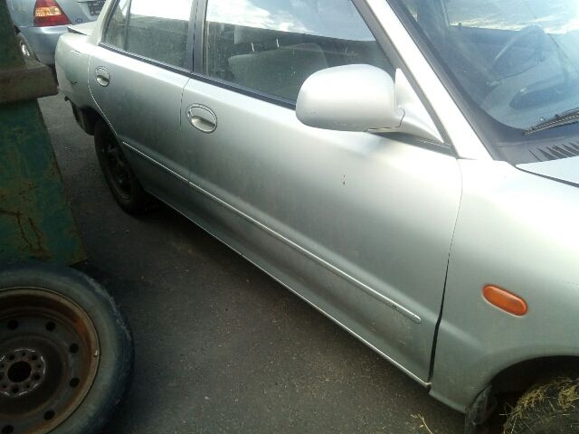 bontott MITSUBISHI LANCER Önindító