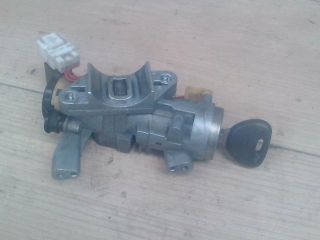 bontott MITSUBISHI LANCER Gyújtáskapcsoló Házzal