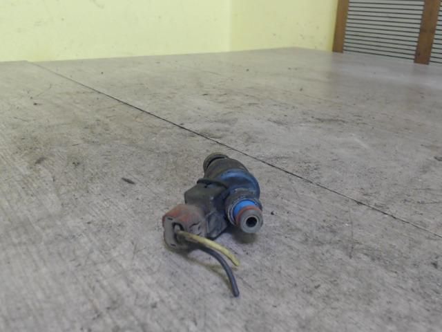 bontott MITSUBISHI LANCER Porlasztó (1 db)