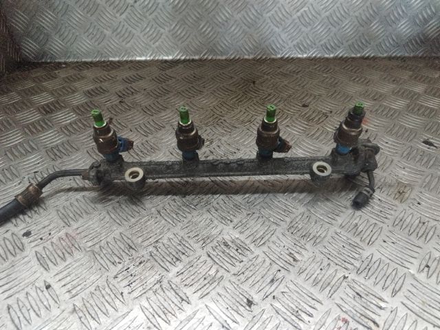 bontott MITSUBISHI LANCER Porlasztó (1 db)