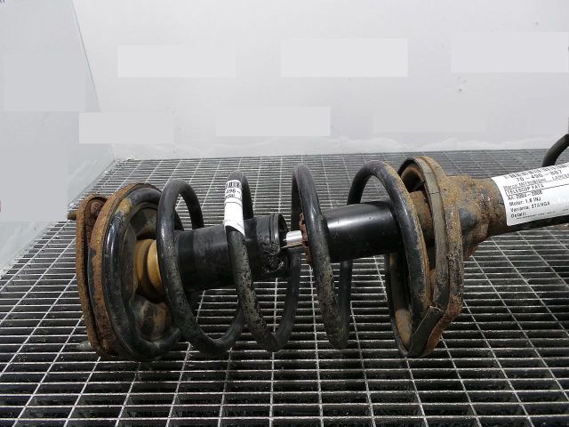 bontott MITSUBISHI LANCER Első Rugó