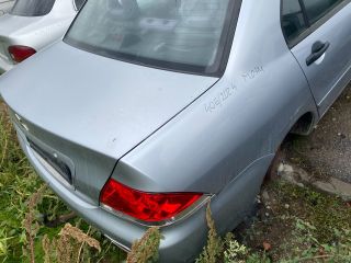 bontott MITSUBISHI LANCER Hátsó Futómű (Részeivel)