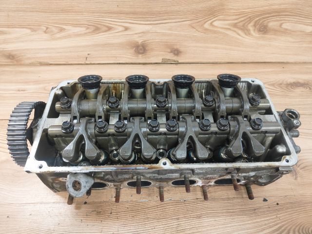 bontott MITSUBISHI LANCER Hengerfej