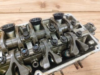 bontott MITSUBISHI LANCER Hengerfej