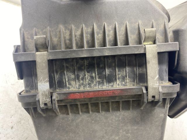 bontott MITSUBISHI LANCER Légszűrő Ház