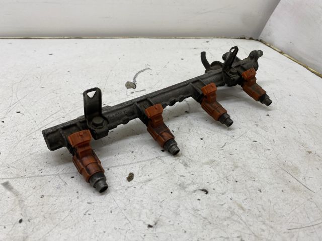 bontott MITSUBISHI LANCER Porlasztó Sor / Híd