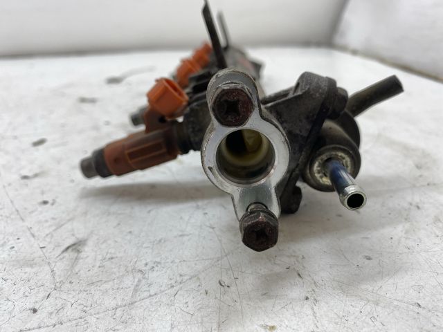 bontott MITSUBISHI LANCER Porlasztó Sor / Híd