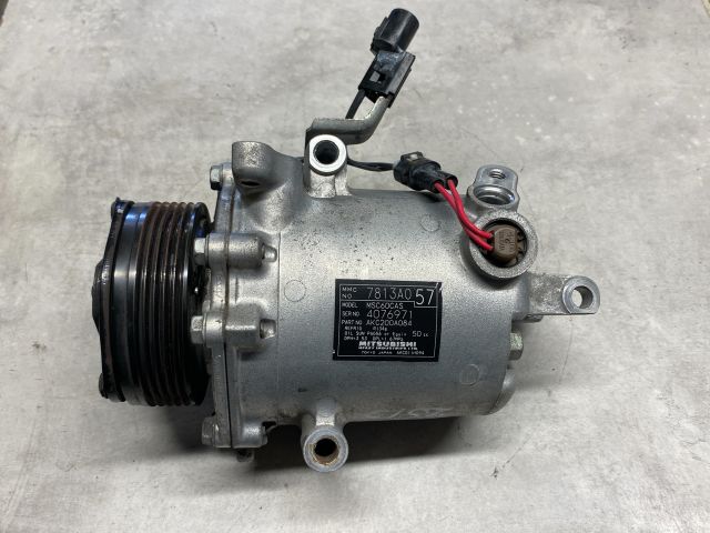 bontott MITSUBISHI LANCER Klímakompresszor