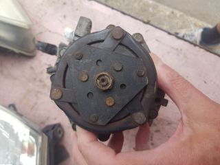 bontott MITSUBISHI LANCER Klímakompresszor