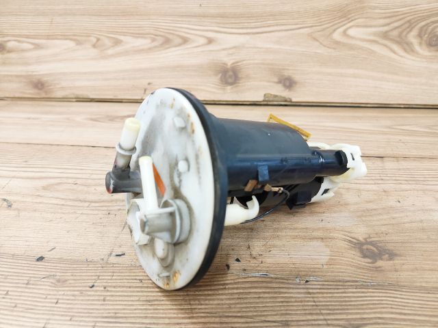 bontott MITSUBISHI LANCER Üzemanyag Szivattyú