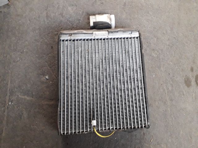 bontott MITSUBISHI LANCER Vízhűtő Radiátor (Klímás)