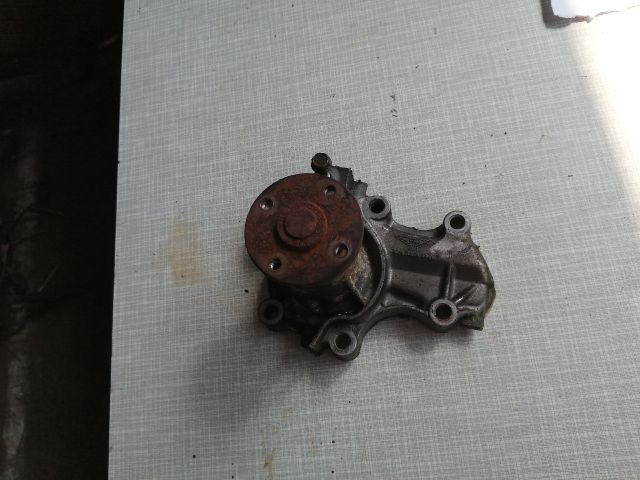 bontott MITSUBISHI LANCER Vízpumpa