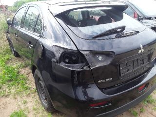 bontott MITSUBISHI LANCER Bal első Kerékagy