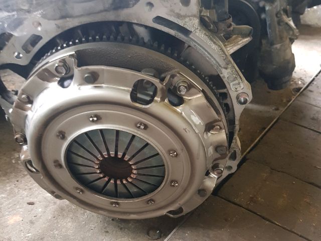 bontott MITSUBISHI LANCER Motor (Fűzött blokk hengerfejjel)