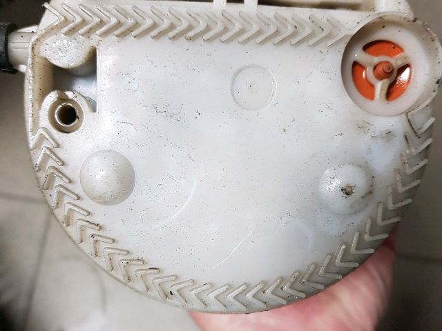 bontott MITSUBISHI LANCER Üzemanyag Szivattyú