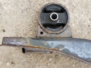 bontott MITSUBISHI LANCER Billenésgátló Bak