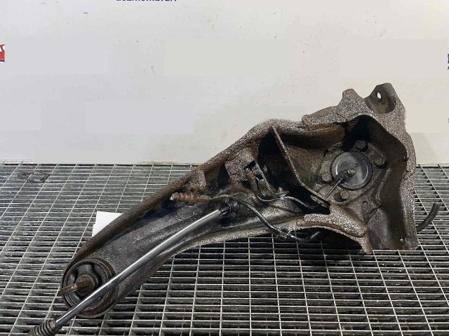 bontott MITSUBISHI LANCER Bal hátsó Csonkállvány