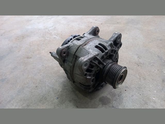 bontott MITSUBISHI LANCER Generátor