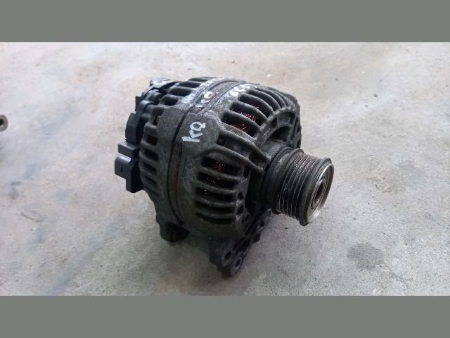 bontott MITSUBISHI LANCER Generátor