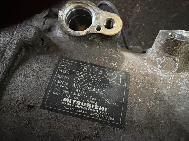 bontott MITSUBISHI LANCER Klímakompresszor
