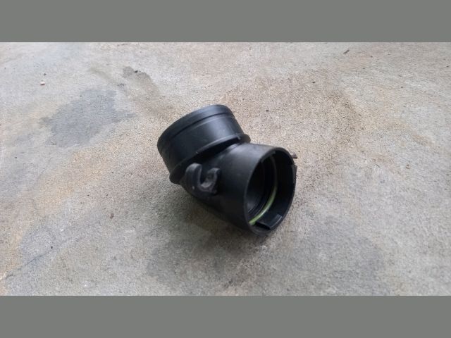 bontott MITSUBISHI LANCER Légbeömlő Cső