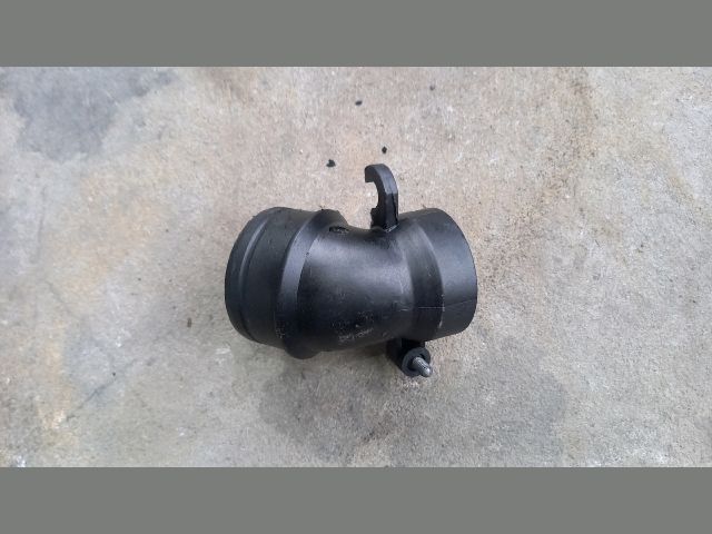 bontott MITSUBISHI LANCER Légbeömlő Cső