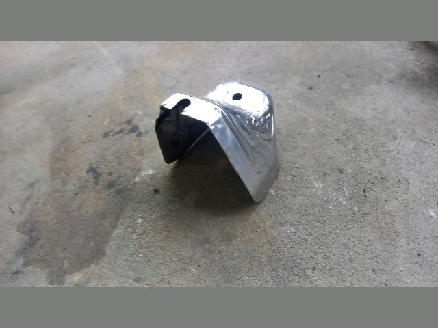 bontott MITSUBISHI LANCER Leömlő Hővédő Lemez