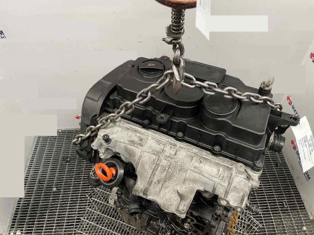 bontott MITSUBISHI LANCER Motor (Fűzött blokk hengerfejjel)