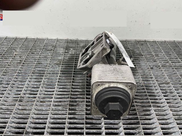 bontott MITSUBISHI LANCER Olajszűrő Ház