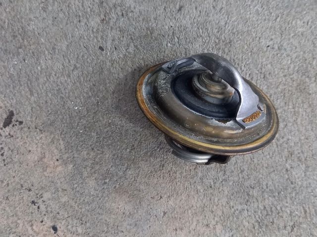 bontott MITSUBISHI LANCER Termosztát