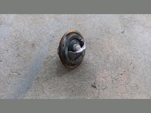 bontott MITSUBISHI LANCER Termosztát