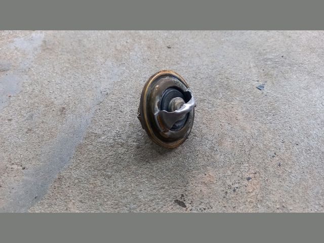 bontott MITSUBISHI LANCER Termosztát