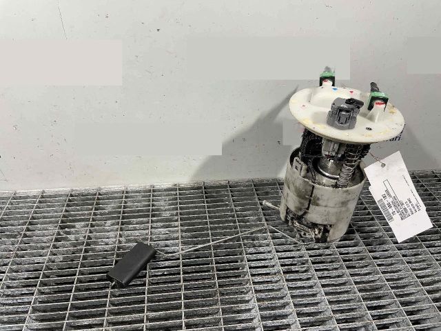 bontott MITSUBISHI LANCER Üzemanyag Szivattyú