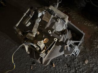 bontott MITSUBISHI LANCER Váltó (Mechanikus)