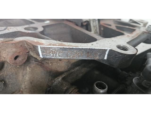 bontott MITSUBISHI LANCER Motor (Fűzött blokk hengerfejjel)