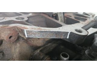 bontott MITSUBISHI LANCER Motor (Fűzött blokk hengerfejjel)