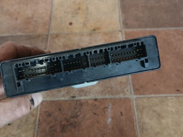 bontott MITSUBISHI LANCER Motorvezérlő