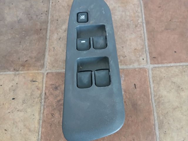 bontott MITSUBISHI LANCER Ablakemelő Kapcsoló Négyes / Kettes