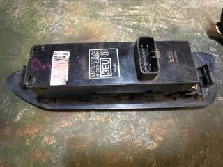 bontott MITSUBISHI LANCER Ablakemelő Kapcsoló Négyes / Kettes