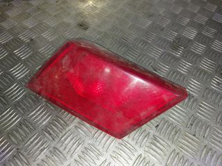 bontott MITSUBISHI LANCER Bal Belső Hátsó Lámpa